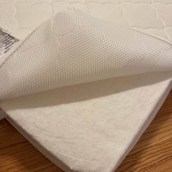 Newton White crib mattress - Picture 8 of 13